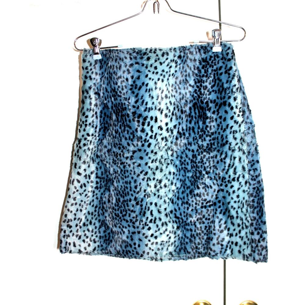 Fashionista Blue Faux Cheetah Fur Skirt sz 6